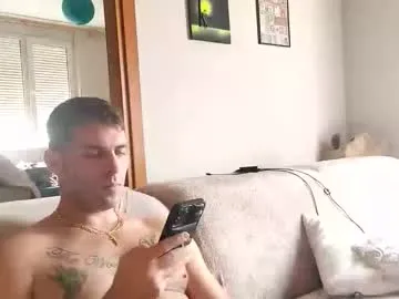 EmberRoseXXX – webcam model profile photo Image 18