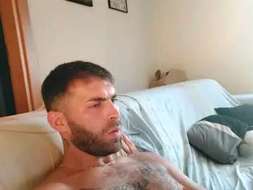 EmberRoseXXX – webcam model profile photo Image 3