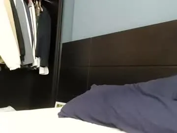 EmberRoseXXX – webcam model profile photo Image 8