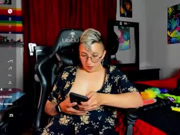 AlahiaHills – webcam model profile photo Image 4