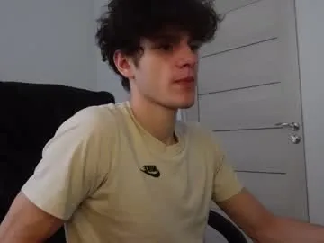 FIN_GAINS355 – webcam model profile photo Image 2