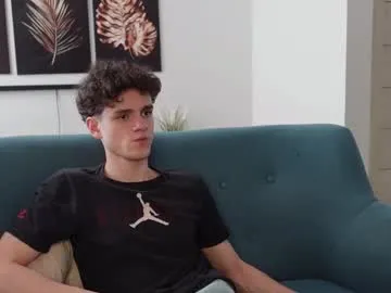 FIN_GAINS355 – webcam model profile photo Image 3