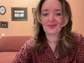 Reyna63 – webcam model profile photo Image 3