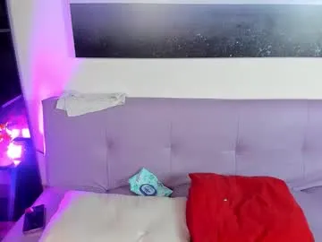 MonicaMartinez – webcam model profile photo Image 7