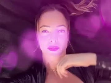 blissdimicco – webcam model profile photo Image 7