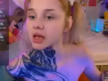 LorrySkye – webcam model profile photo Image 13