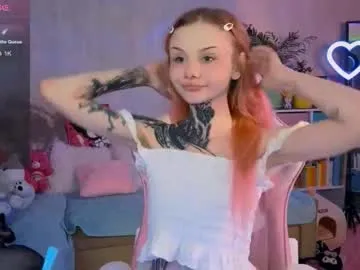 LorrySkye – webcam model profile photo Image 16