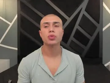 SusanaRussel – webcam model profile photo Image 3