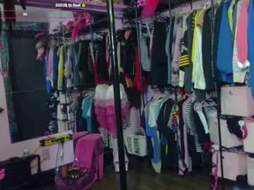 Live with Manchita96_ on FliCam Image 19