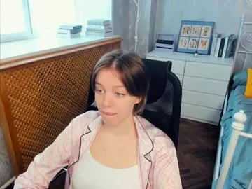 FitnessBunny – webcam model profile photo Image 11