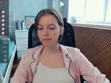 FitnessBunny – webcam model profile photo Image 17