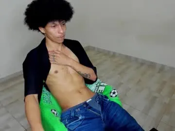 AntonioWest – webcam model profile photo Image 18