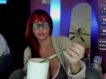 ChloeDevine – webcam model profile photo Image 4