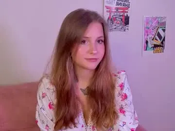 DoggyAsmina – webcam model profile photo Image 2