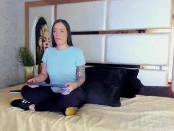 NaughtiestGal – webcam model profile photo Image 6