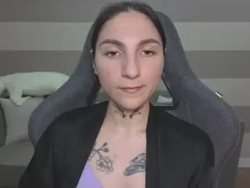 AvaHulww – webcam model profile photo Image 8