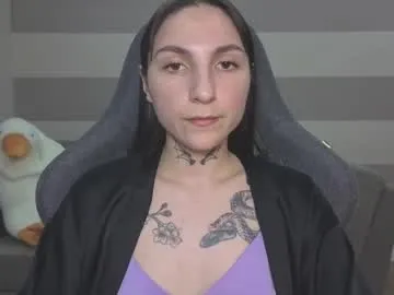 AvaHulww – webcam model profile photo Image 9