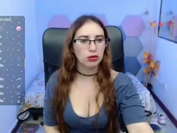 skarlleth_11 – webcam model profile photo Image 17