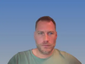 AlannaWeest – webcam model profile photo Image 2