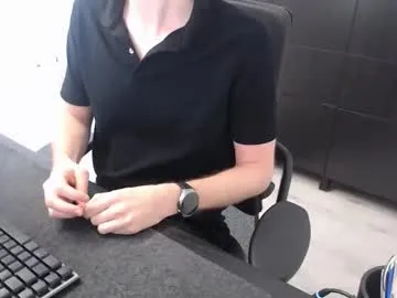 Lia_Brooks – webcam model profile photo Image 3