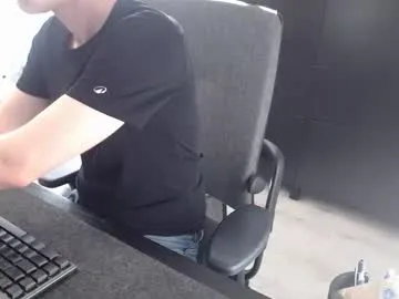 Lia_Brooks – webcam model profile photo Image 5