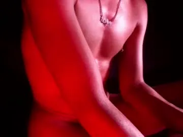 AtheneaStorms – webcam model profile photo Image 13