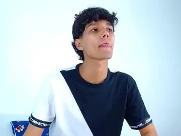 drogama – webcam model profile photo Image 15