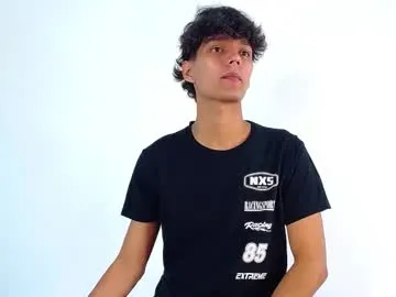 drogama – webcam model profile photo Image 16