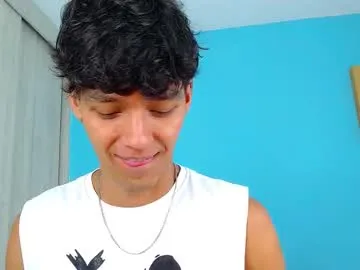 drogama – webcam model profile photo Image 8