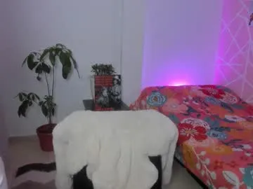 LunaKrismas – webcam model profile photo Image 5