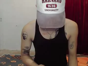 corefinder_xx – webcam model profile photo