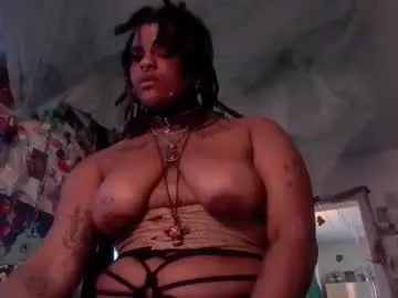 AuroraRuiz – webcam model profile photo Image 2