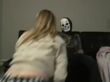 Live with cream_central on FliCam