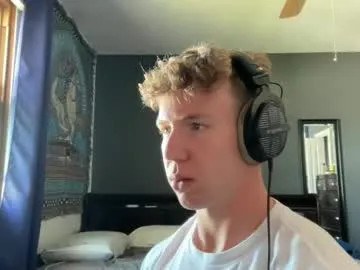 RoxanneMils – webcam model profile photo Image 18