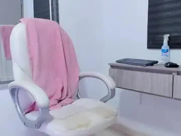 FerLenns – webcam model profile photo Image 17