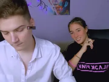 SandiSquirts – webcam model profile photo Image 2