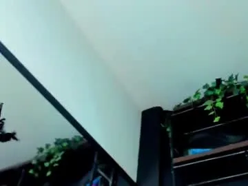 lkun9 – webcam model profile photo Image 9