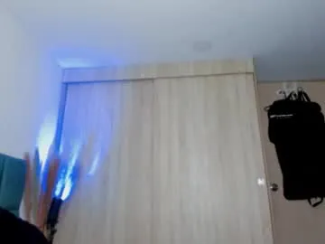 otouhu76 – webcam model profile photo Image 2