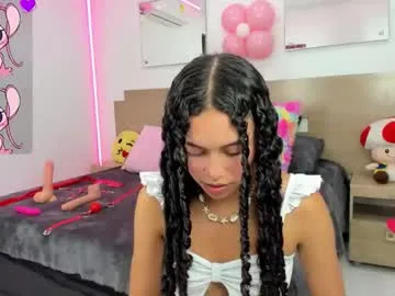 FitnessBunny – webcam model profile photo Image 11