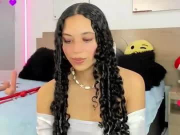 FitnessBunny – webcam model profile photo Image 5