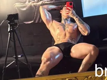 SofiAndLiam – webcam model profile photo Image 7