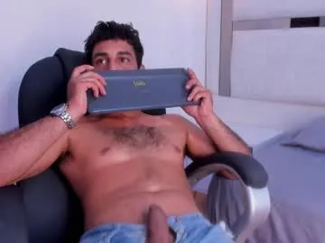 eveliness – webcam model profile photo Image 3