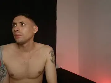 Nura_n_Sarah – webcam model profile photo Image 11