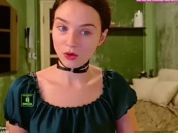 HarleyTaboo – webcam model profile photo Image 2