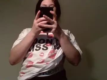 e13ven11 – webcam model profile photo Image 6