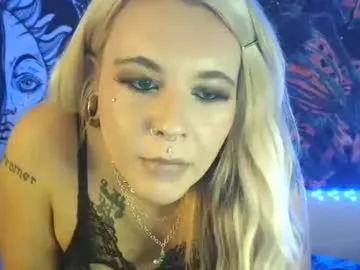 MadeleineMuller – webcam model profile photo Image 5