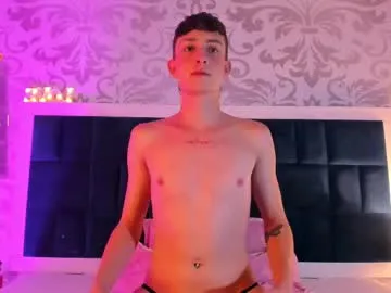 curlytwinkboy – webcam model profile photo Image 11