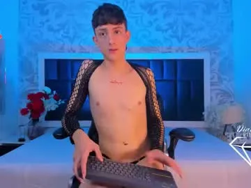 curlytwinkboy – webcam model profile photo Image 13