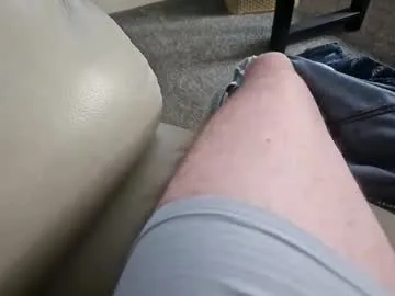 HugeTitties – webcam model profile photo Image 14