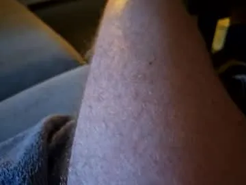 HugeTitties – webcam model profile photo Image 8